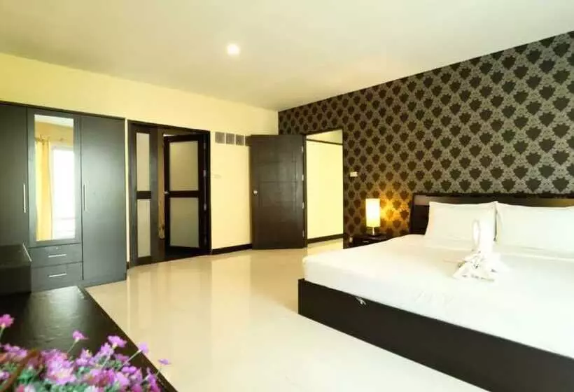 Fotos del hotel Jomtien Plaza Residence:  11