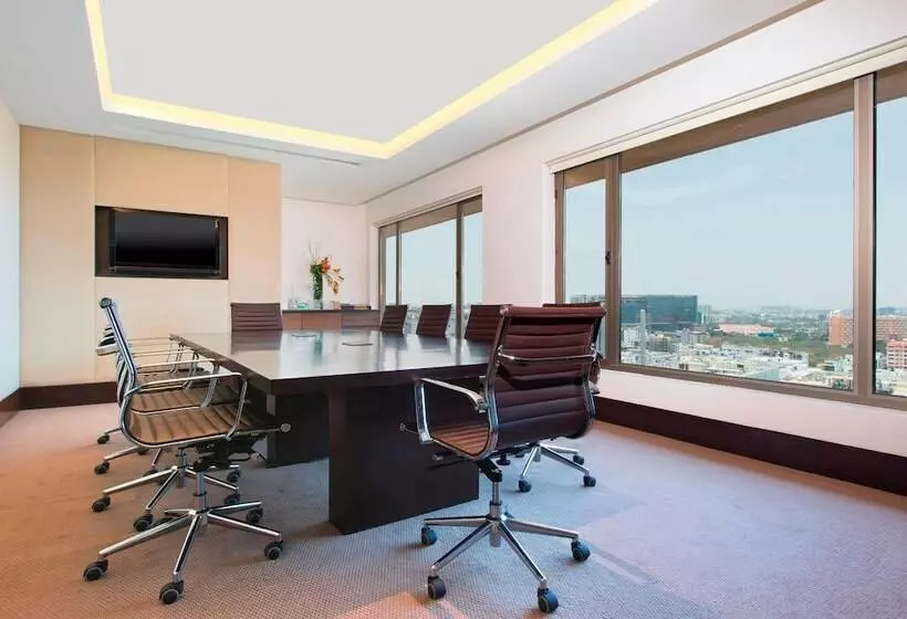 Fotos del hotel The Westin Hyderabad Mindspace:  10