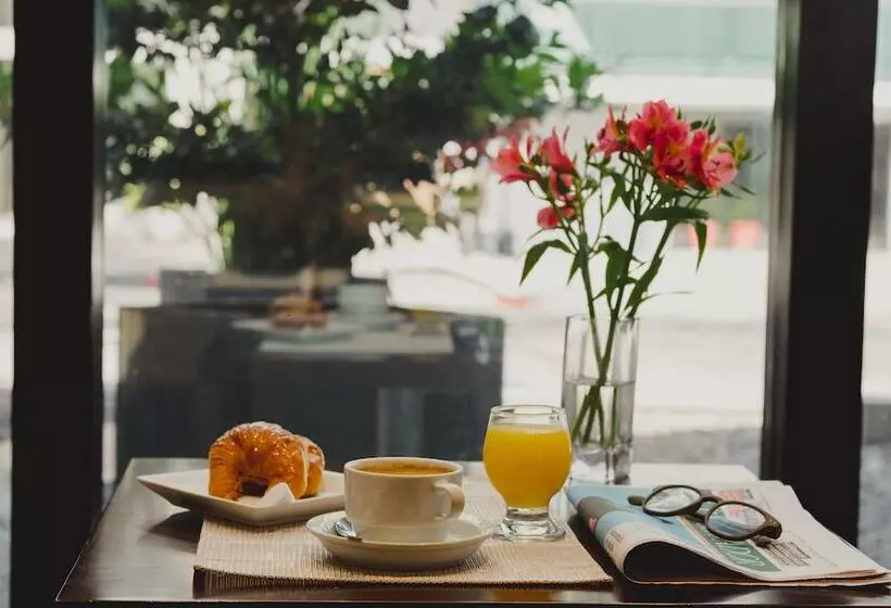 Fotos del hotel After Hotel Montevideo:  19