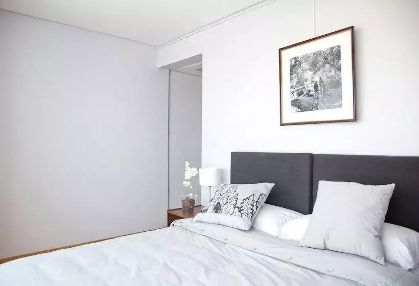 Fotos del hotel Art Suites & Gallery:  25