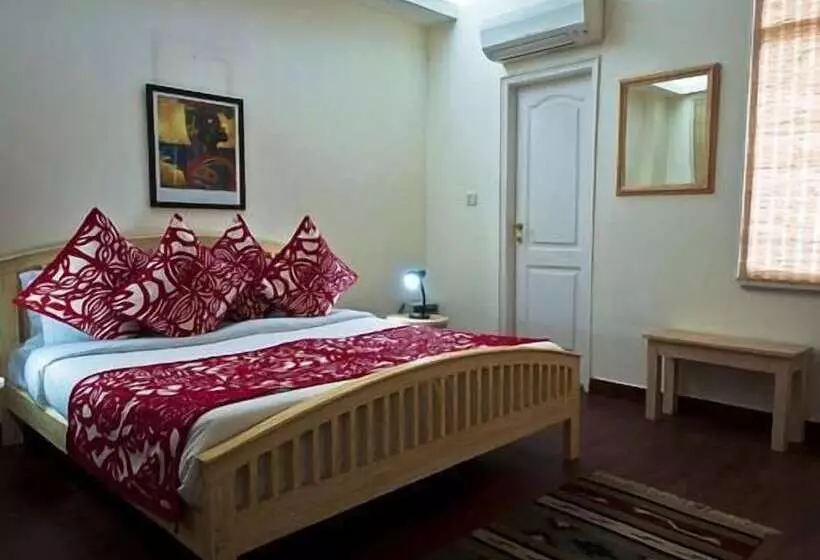 Fotos del hotel Colonel's Retreat At The Airport:  8