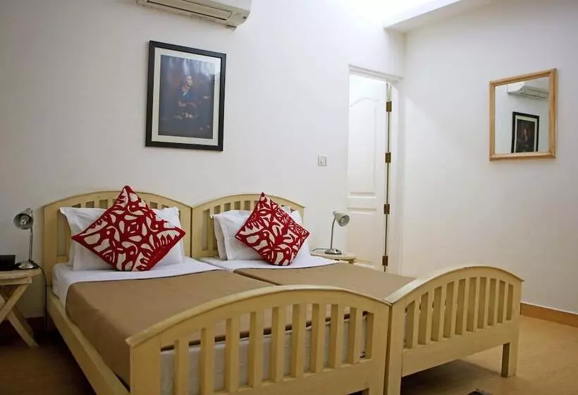 Fotos del hotel Colonel's Retreat At The Airport:  2