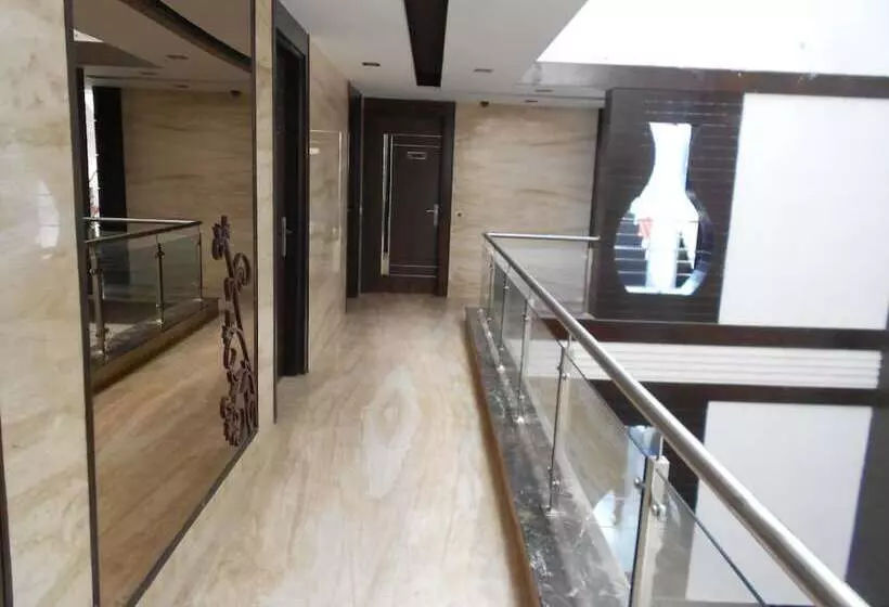 Fotos del hotel Delhi Pride:  9