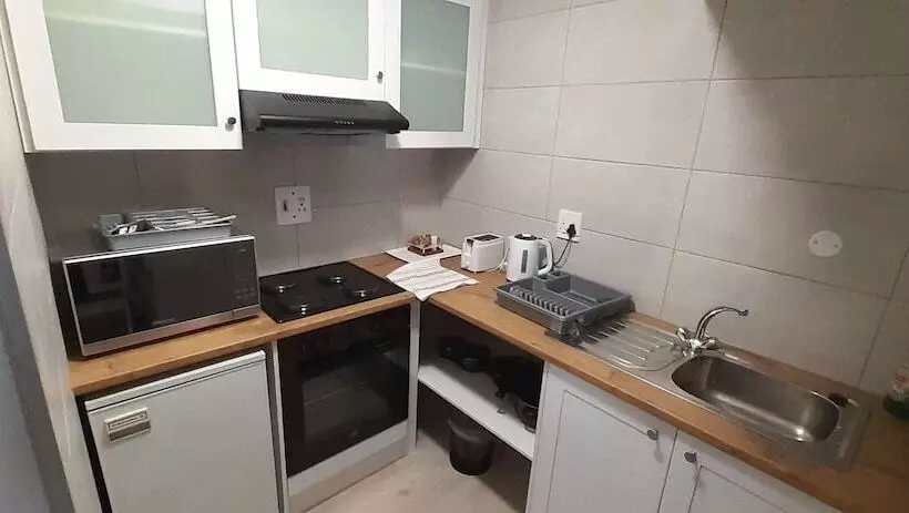 Fotos del hotel Guesthouse Indongo:  4