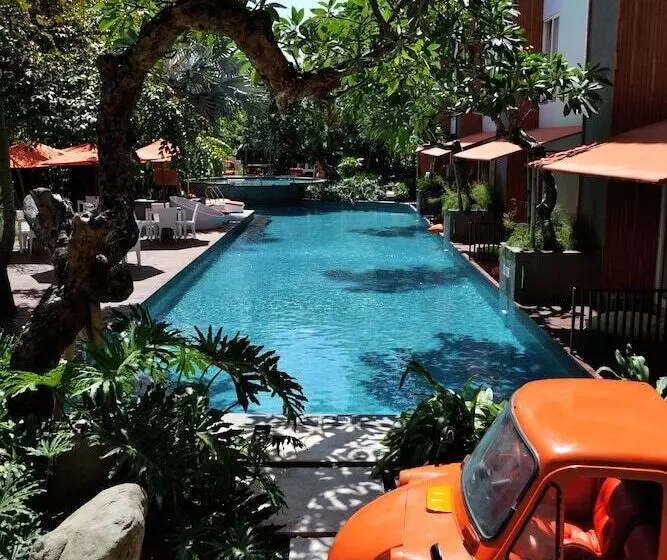 Fotos del hotel Harris  &amp; Residences Sunset Road:  8