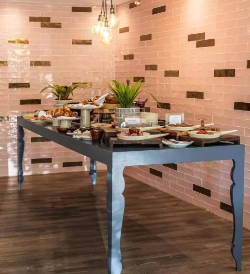 Fotos del hotel More Quarters:  3