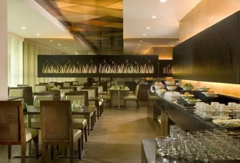 Fotos del hotel Santika Bsd Cityserpong:  16