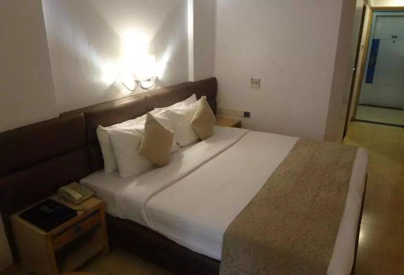 Fotos del hotel Suncity Residency:  2