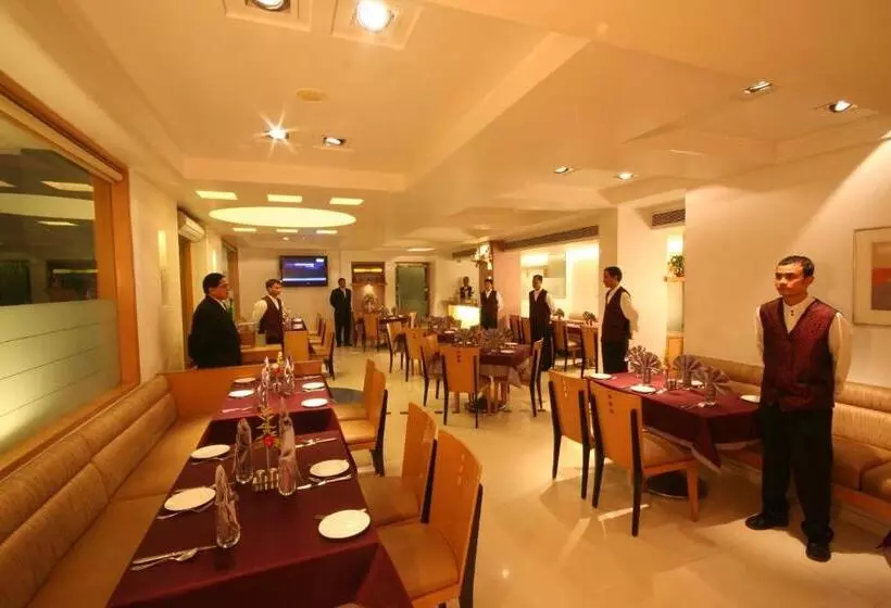 Fotos del hotel Suncity Residency:  5