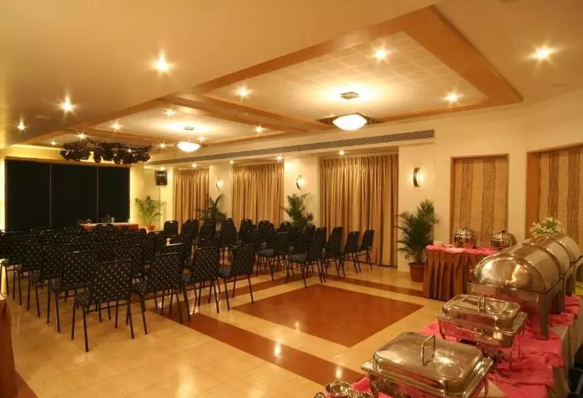 Fotos del hotel Suncity Residency:  16