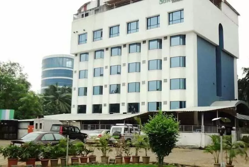 Fotos del hotel Suncity Residency:  9