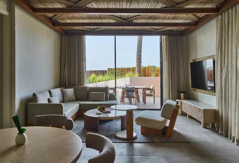 Fotos del hotel Officers Club & Hotel:  25