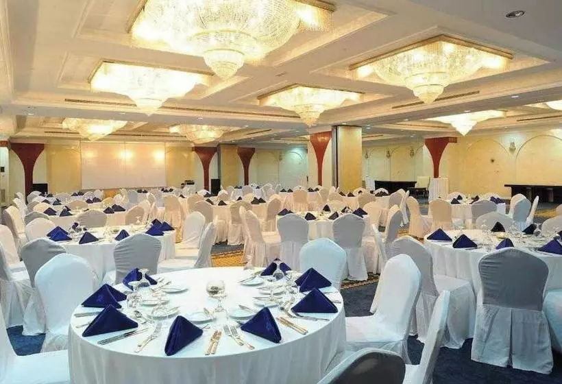 Fotos del hotel Holiday Inn Bur Dubai  Embassy District:  43