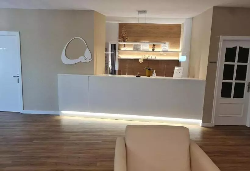 Fotos del hotel Balneario Fuentes Del Trampal:  4