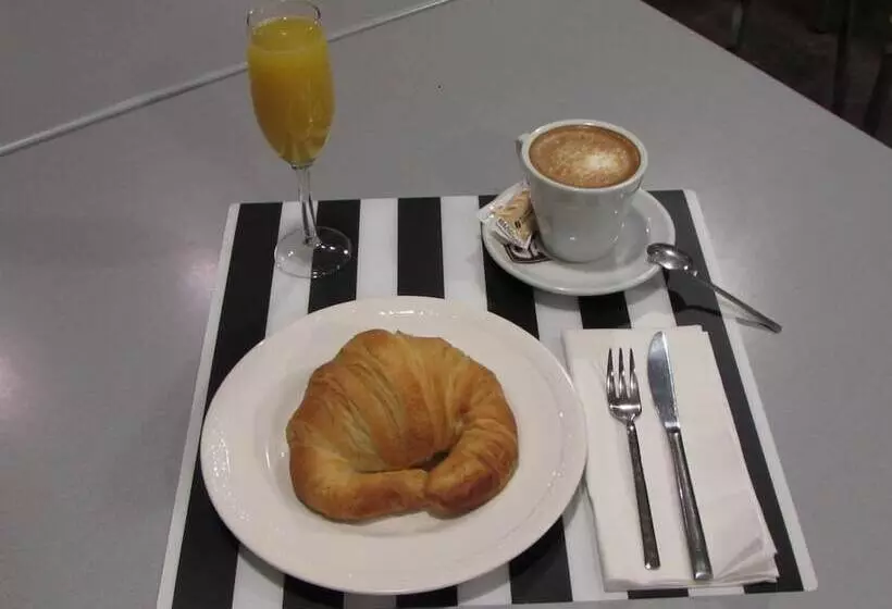 Fotos del hotel Palacio De Asturias:  7