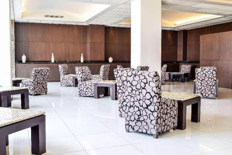 Fotos del hotel Crown Victoria:  16