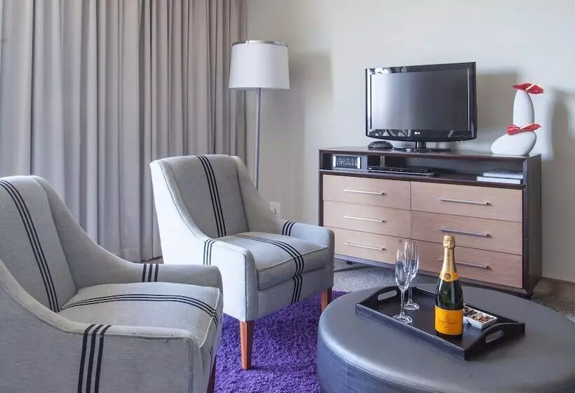 Southern Sun Hyde Park Sandton