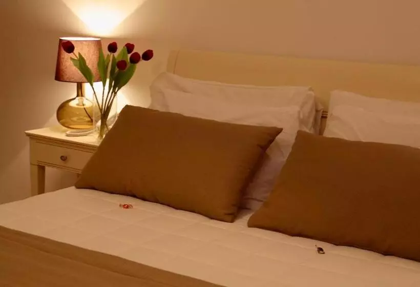 Fotos del hotel St. Peter' Six Rooms & Suites:  8