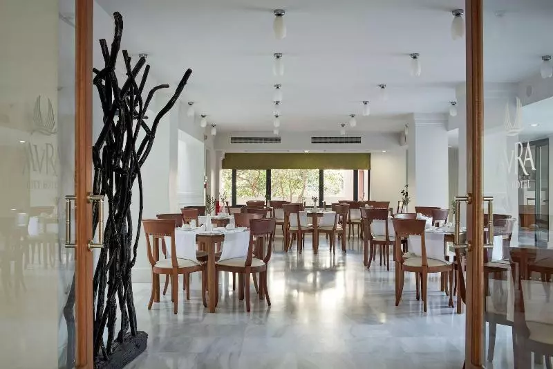 Fotos del hotel Avra City:  14