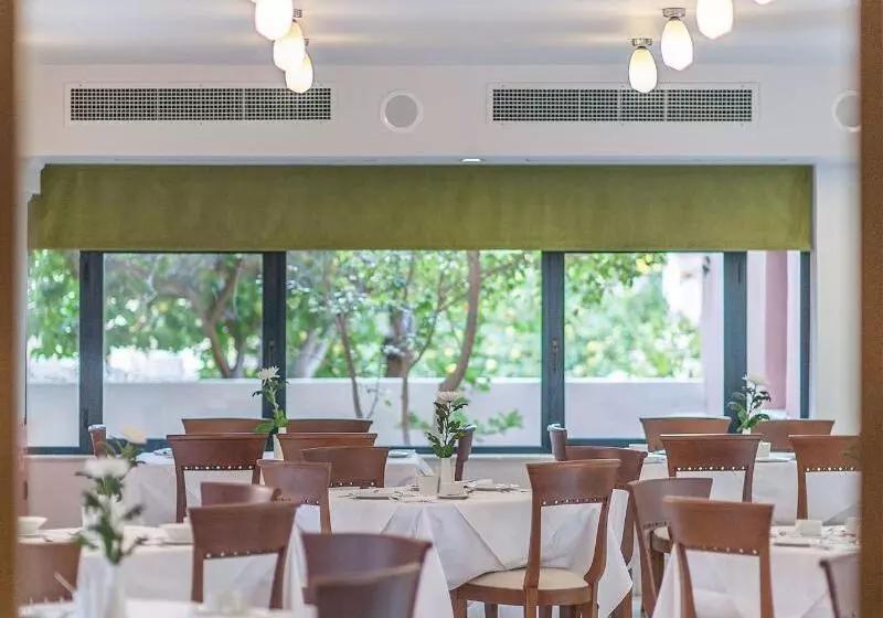 Fotos del hotel Avra City:  12