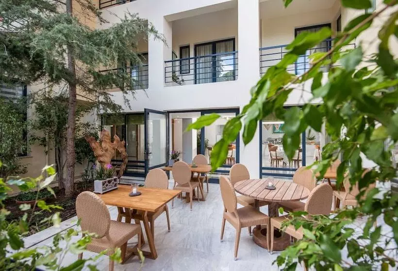 Fotos del hotel Avra City:  13