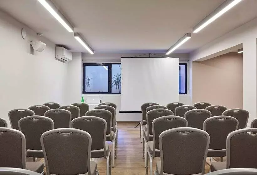 Fotos del hotel Avra City:  3