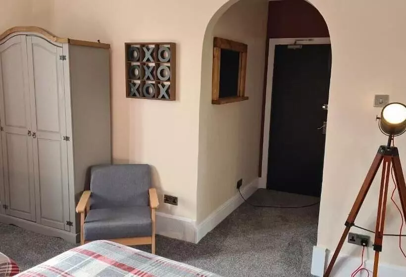 Fotos del hotel Tudor Lodge:  2