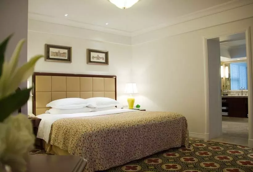 Fotos del hotel Ramada Plaza Optics Valley Hotel Wuhan:  25