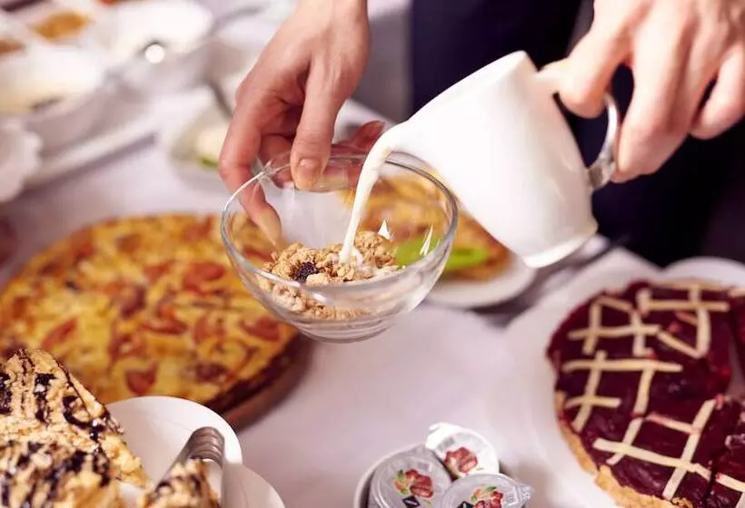 Fotos del hotel Weekend Boutique Hotel:  2