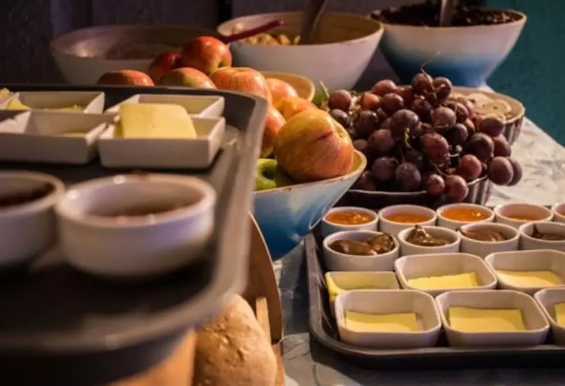 Fotos del hotel Hostal Forestal:  3