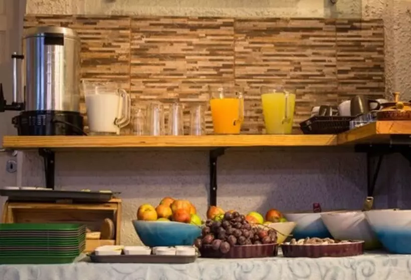 Fotos del hotel Hostal Forestal:  7