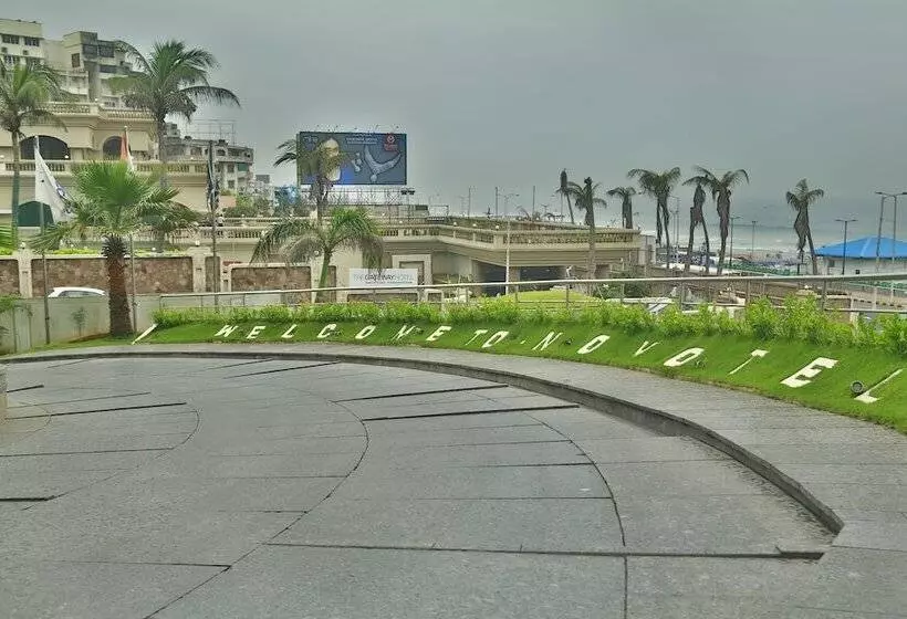 Fotos del hotel Novotel Visakhapatnam Varun Beach:  12