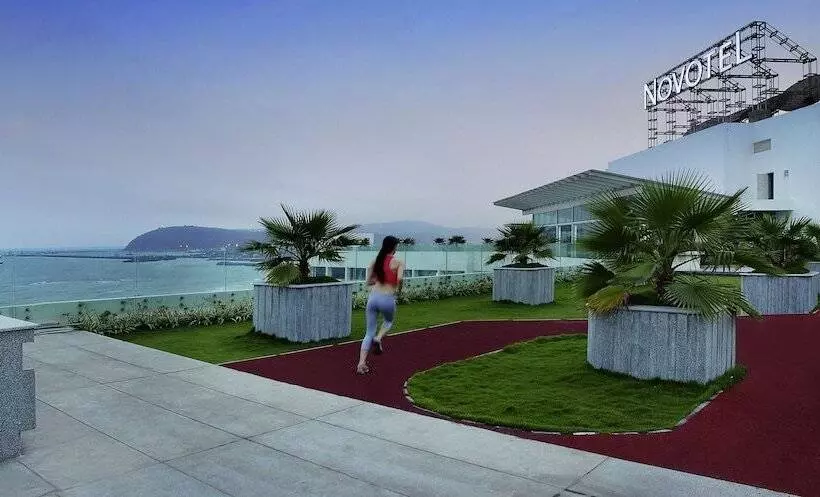 Fotos del hotel Novotel Visakhapatnam Varun Beach:  5