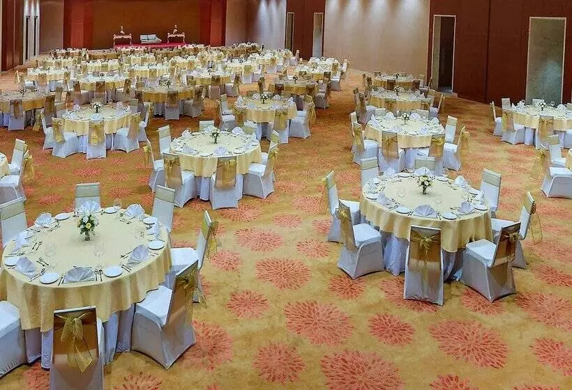 Fotos del hotel Novotel Visakhapatnam Varun Beach:  7