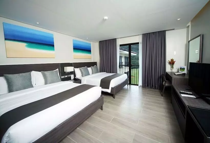 Fairways And Bluewater Boracay