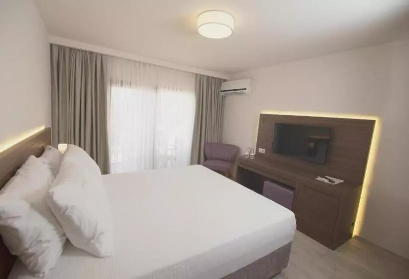 Fotos del hotel Neopol  Deluxe:  18