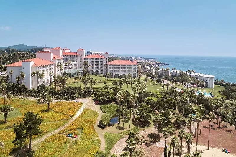 Fotos del hotel Shineville Luxury Resort:  2