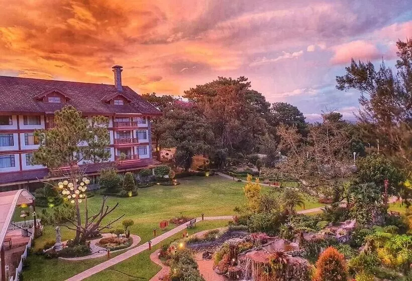 Fotos del hotel The Manor At Camp John Hay:  16