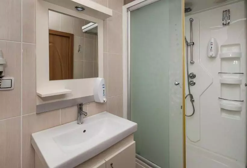 Fotos del hotel Zel:  6