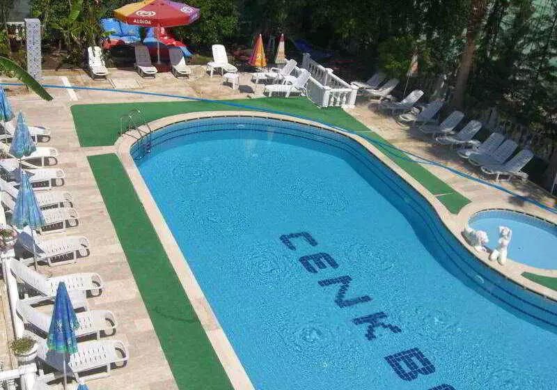 Fotos del hotel Cenk Bey:  8