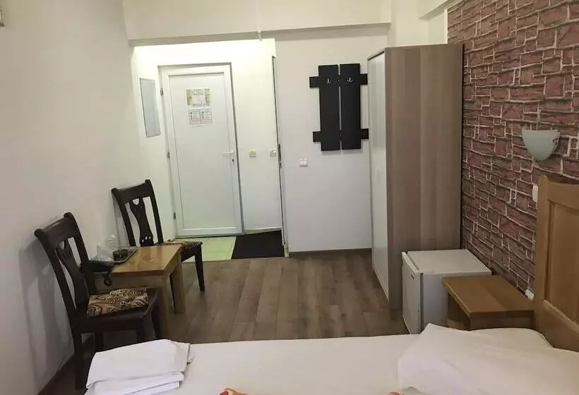 Fotos del hotel Funnytime:  19