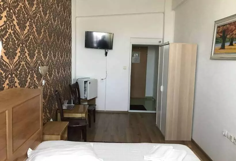 Fotos del hotel Funnytime:  17