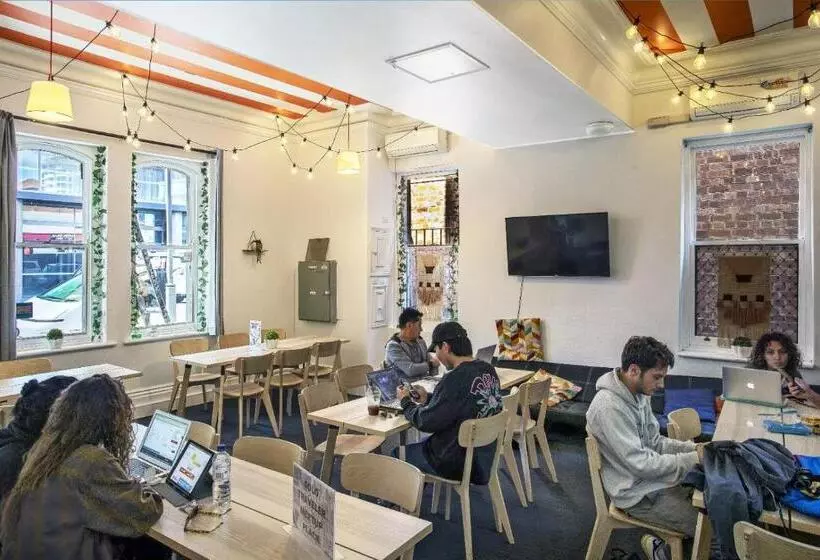 Fotos del hotel Tequila Sunrise Hostel:  2