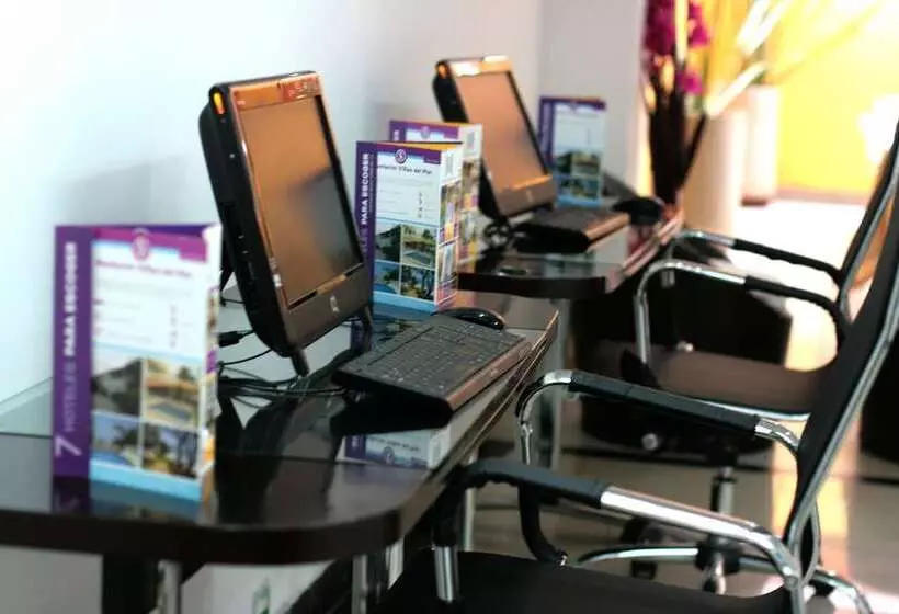 Fotos del hotel Regency Suites La Feria:  14