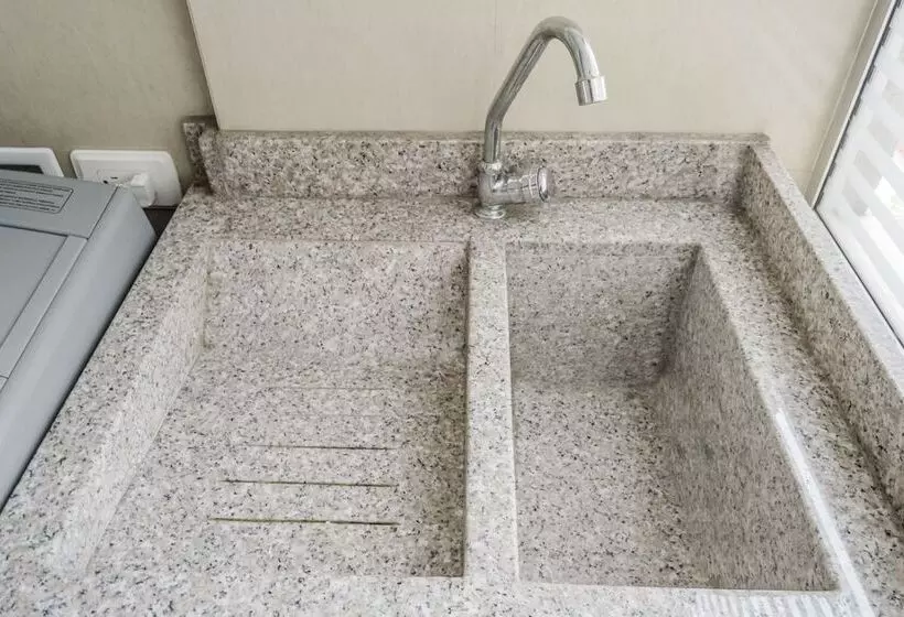 Fotos del hotel Regency Suites La Feria:  8