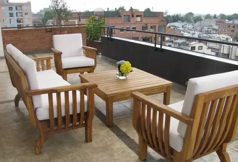 Fotos del hotel Regency Suites La Feria:  5