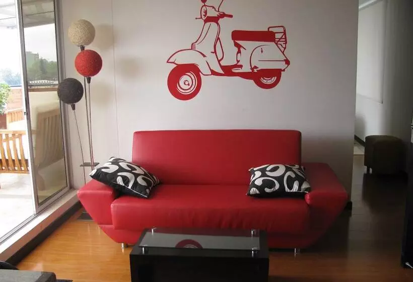 Fotos del hotel Regency Suites La Feria:  2