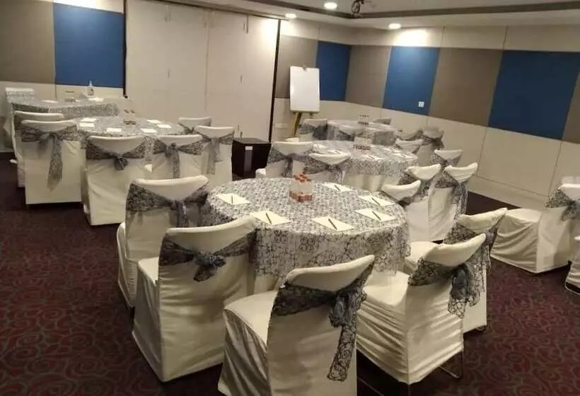 Fotos del hotel Bluestone  Nehru Place:  17