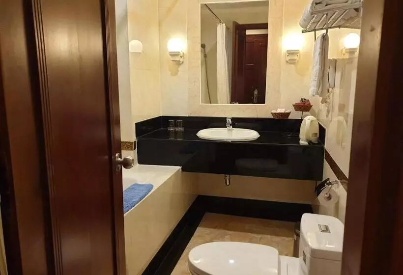 Fotos del hotel Huong Sen:  8