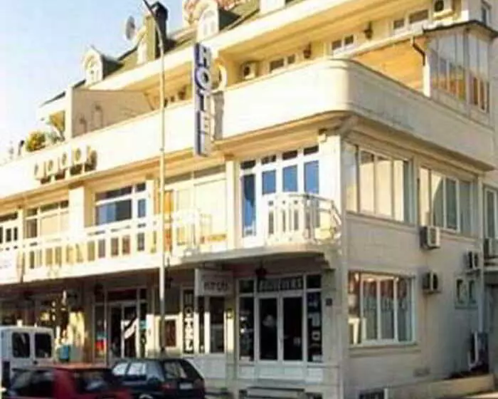 Fotos del hotel 201:  15